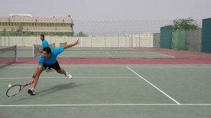 Brett reaching for the ball[1]